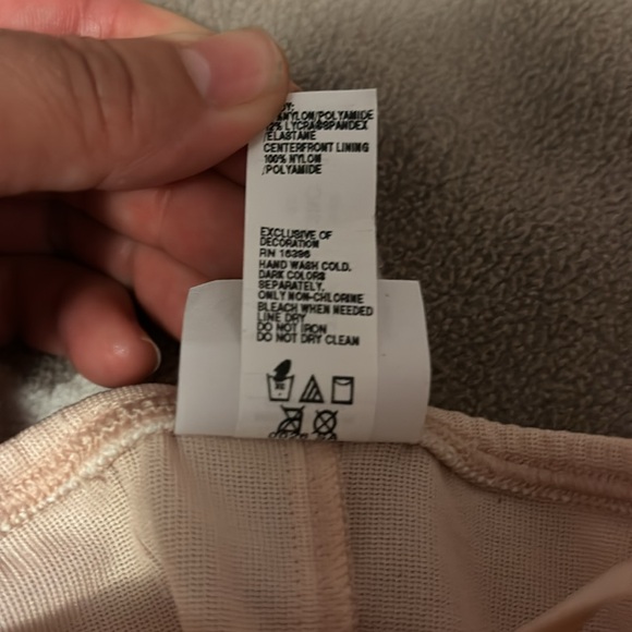 NIP TUCK & BOOST Multi-Way Full Slip Slimming Shapewear Underwire 38C NWT - Picture 7 of 13